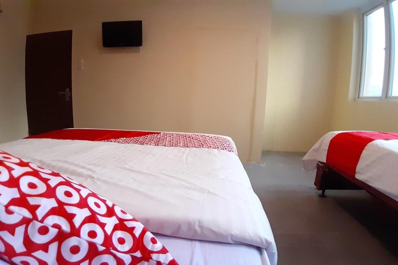Oyo 1053 Angelyn Home Stay Medan Dış mekan fotoğraf