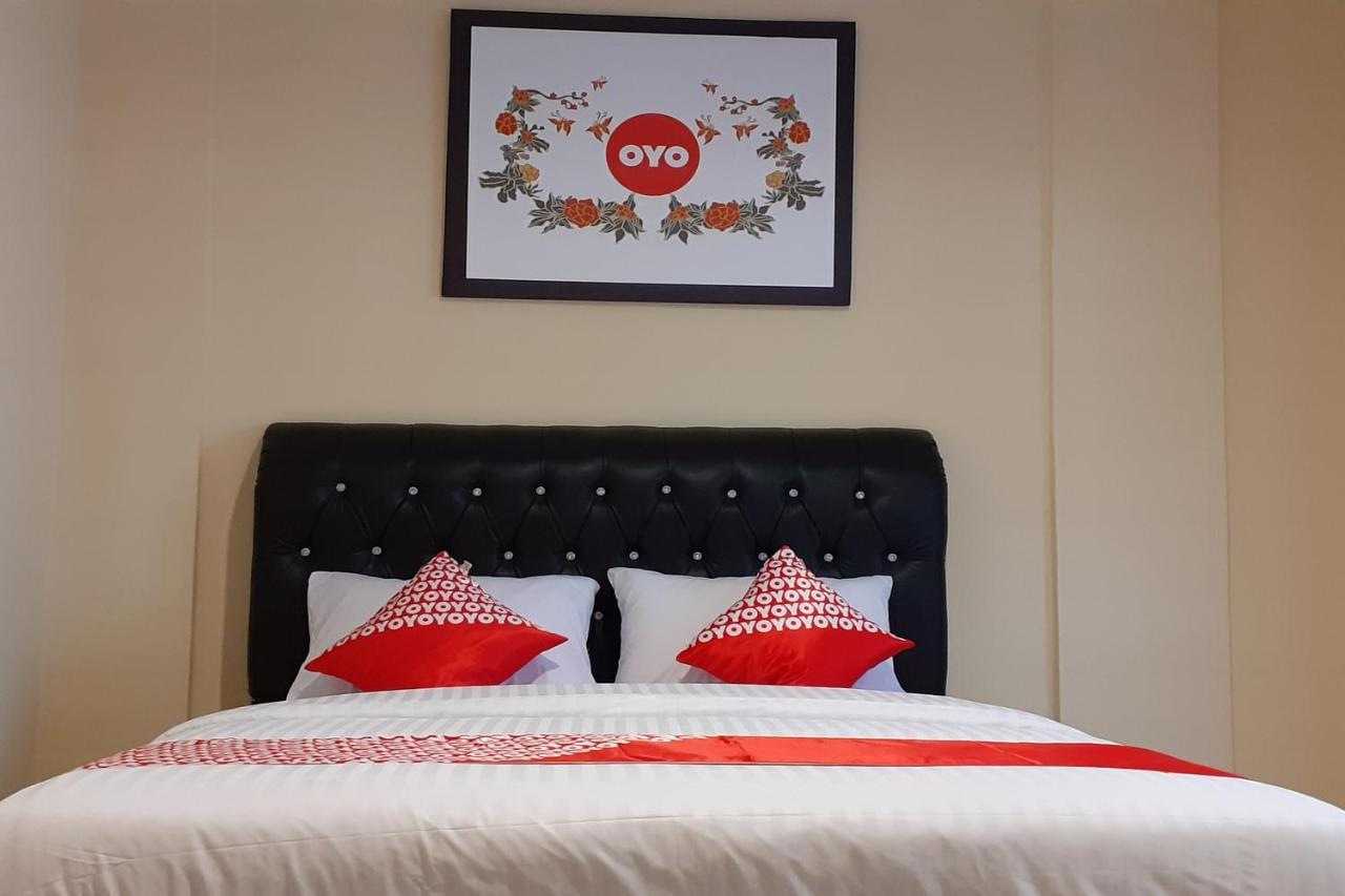 Oyo 1053 Angelyn Home Stay Medan Dış mekan fotoğraf