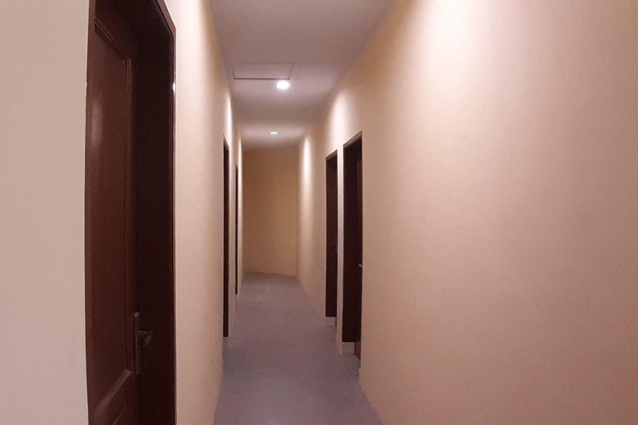 Oyo 1053 Angelyn Home Stay Medan Dış mekan fotoğraf